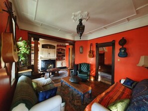 TV, fireplace, video games, stereo