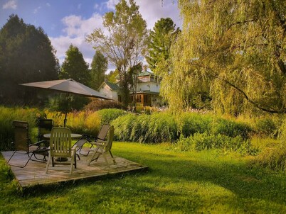 The Cinema Room with Spa - Le Salon des Inconnus