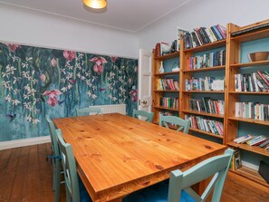 Interior - Brackenthwaite (Windermere)