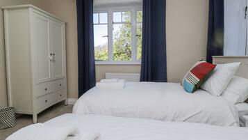 3 bedrooms, individually decorated, individually furnished, free WiFi
