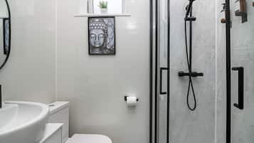 Comfort Apartment | Bathroom