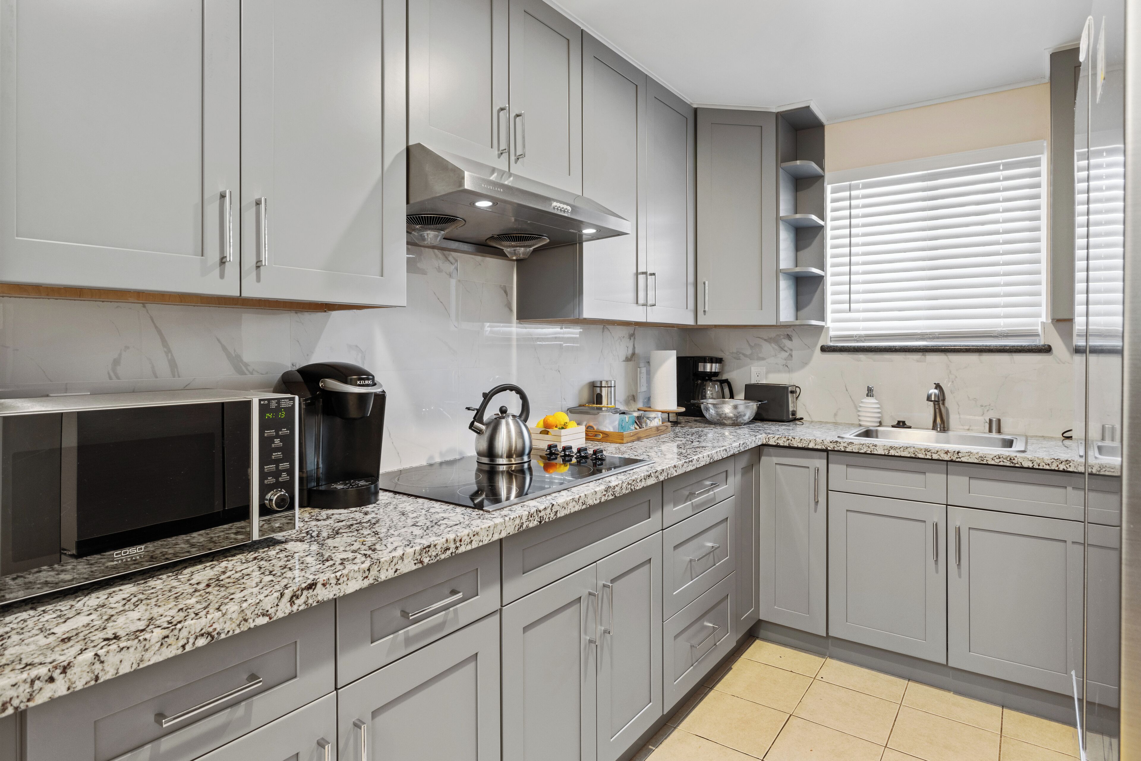 雪櫃、微波爐、洗碗機、咖啡機/沖茶器