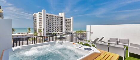 Baignoire à remous extérieure