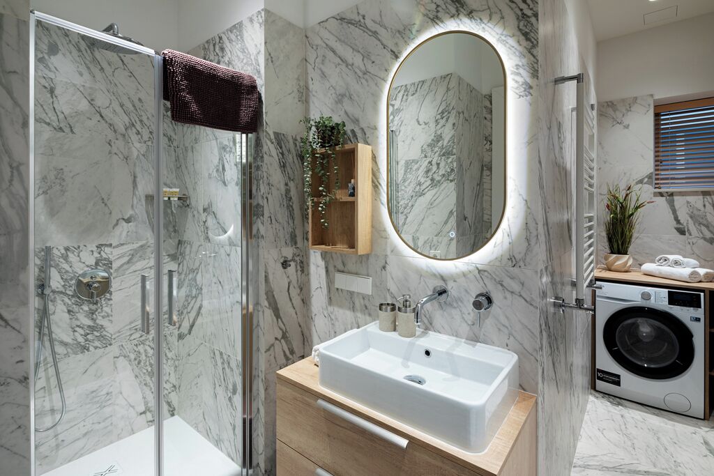 Apartamento de lujo, 1 cama de matrimonio con sofá cama, cocina | Baño | Ducha, secador de pelo, toallas y jabón