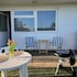 Beach Chalet - 2 Bedrooms - 4 Guests - Parking