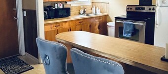 Cozy 3-bedroom Home in West Columbia located only 5 minutes from downtown vista.