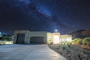 Exterior - Luxury Kanab Retreat | Near Zion & Bryce Canyon (Kanab)