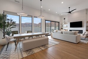 Interior - Luxury Kanab Retreat | Near Zion & Bryce Canyon (Kanab)