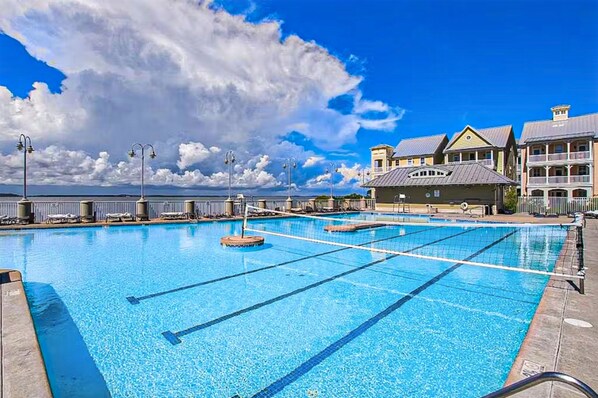 Piscine couverte
