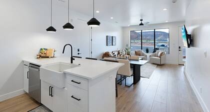 Luxury Kanab Townhome | Near Zion, Bryce & Grand Canyon