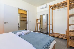 1 bedroom, iron/ironing board, free WiFi, bed sheets - Blue Bird located in Batroun Old Souks (Batroun)