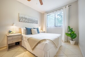 2 bedrooms, internet, bed sheets