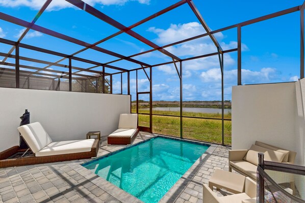 Pool - Stylish Townhouse with Private Pool, Minutes from Disney and Universal (Davenport)