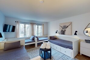 3 bedrooms, Internet, bed sheets