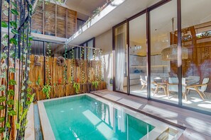 Pool - Spacious getaway near beach with private pool, patio, & rooftop pool - dogs OK (Tulum)