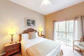 3 bedrooms, iron/ironing board, internet, bed sheets