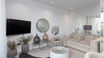 Villa, 4 Bedrooms, Private Pool, Garden View | Living room