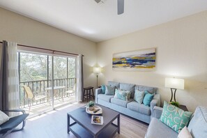 Televisión, reproductor de DVD, futbolito, mesa de ping pong