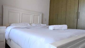3 bedrooms, individually decorated, individually furnished, free WiFi