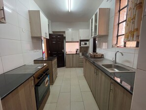 Private kitchen - Gateway Apartments Thika (Thika)