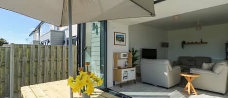 ลานระเบียง/นอกชาน