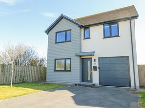 Exterior - 6 Gwel Yr Wyddfa (Ty Croes)