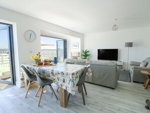 Living area - 6 Gwel Yr Wyddfa (Ty Croes)