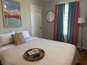 3 bedrooms, free WiFi, bed sheets - Furnished Cottage with Weekly Rentals Available (La Marque)