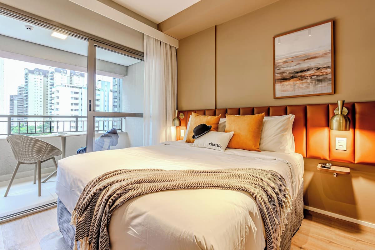 Hypo-allergenic bedding, individually decorated, individually furnished