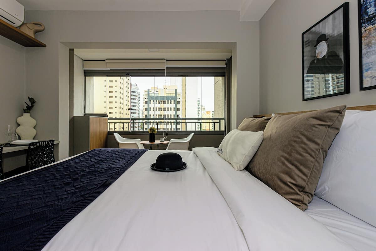 Superior Apartment | 1 bedroom, individually decorated, individually furnished, desk
