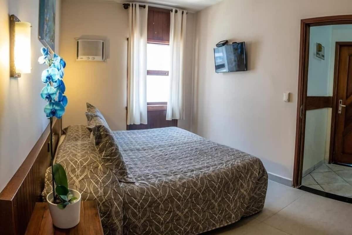Comfort Double Room | 1 bilik tidur, bar mini, ruang kerja komputer riba, kalis bunyi