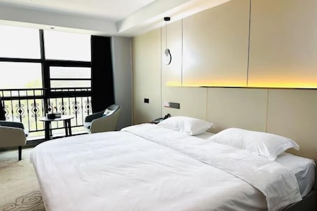 Room. Jialing Bandao Hotel
