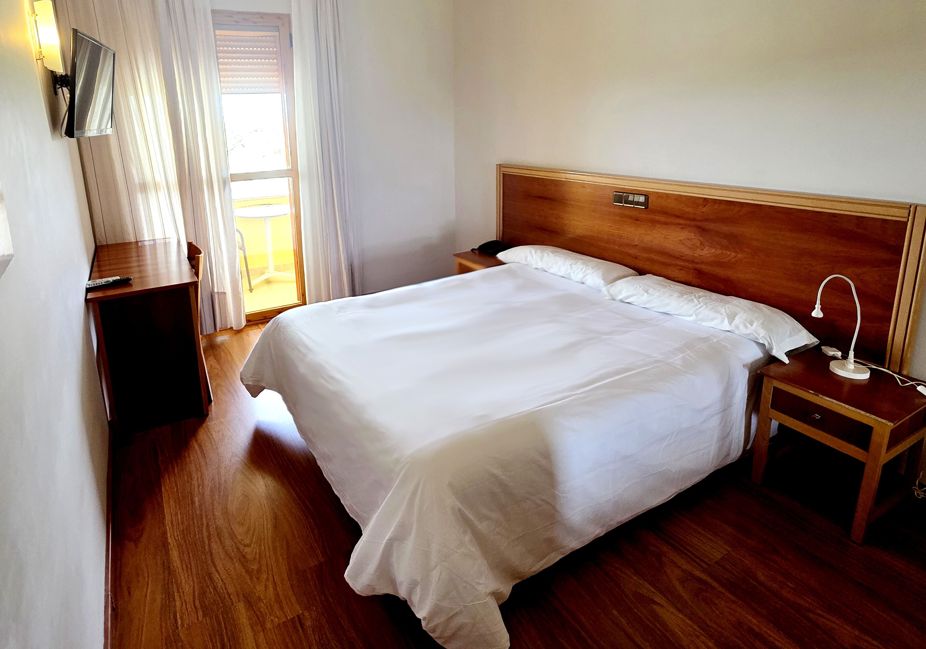 Coffres-forts dans les chambres, bureau