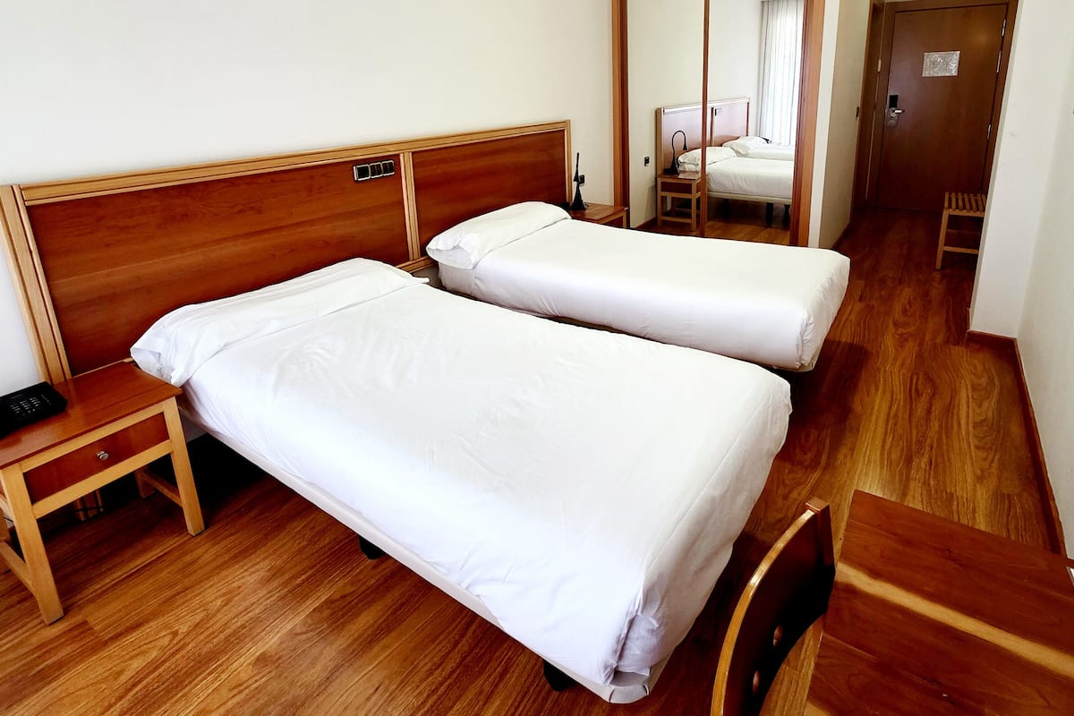 1 bedroom, in-room safe, desk, laptop workspace