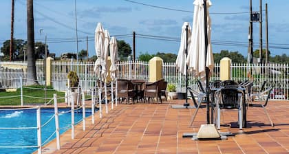 Hotel Los Barruecos by Croma