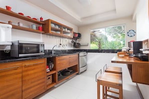 Fridge, microwave, oven, coffee/tea maker