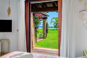 5 bedrooms, iron/ironing board, free WiFi, bed sheets