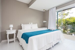 5 soverom, strykejern/-brett, internettilgang og sengetøy