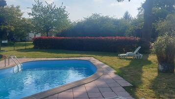 Piscine extérieure, piscine chauffée
