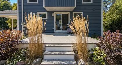 Charming 4-bedroom house in the pleasant Village of Elk Rapids.