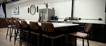 “Downtown Boro Loft” Charming 1600 sq foot open concept Downtown Jacksboro