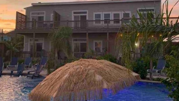Pool - Shore Thing: Pool Access (Galveston)