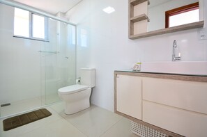 Bathroom - Casa Encanto Fazenda da Armação (Governador Celso Ramos)