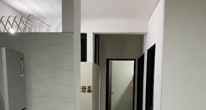 Apartamento comodo central