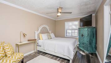 3 bedrooms, WiFi, bed sheets