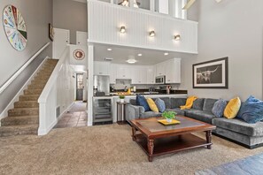 Smart TV, fireplace, ping pong