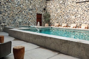 Outdoor pool - La Casona Del Banco (Parras de la Fuente)