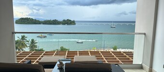 Charming 1-Suite apartment in gorgeous Samaná Bay with AC, WiFi, Infinity Pool