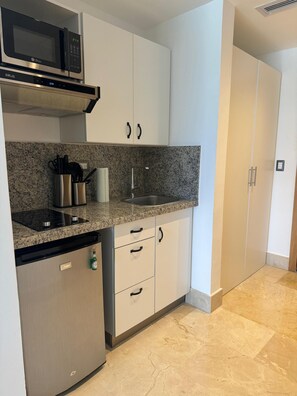 Microwave, stovetop