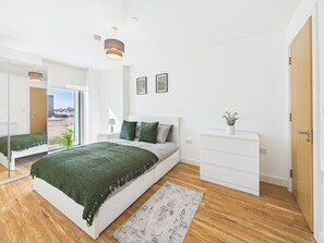 2 chambres, chambres insonorisées, accès Internet, draps fournis